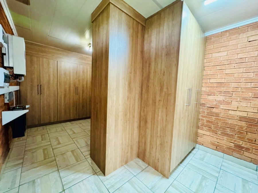 2 Bedroom Property for Sale in Montana Gauteng