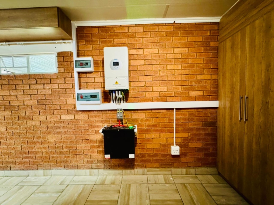 2 Bedroom Property for Sale in Montana Gauteng