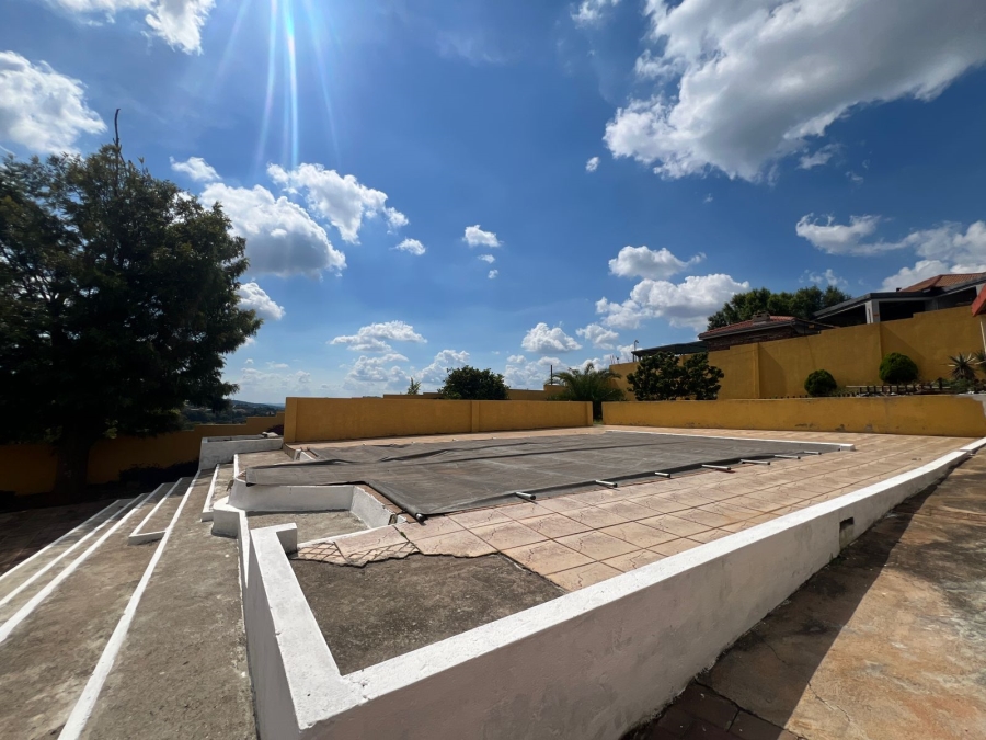 4 Bedroom Property for Sale in Waterkloof Ridge Gauteng