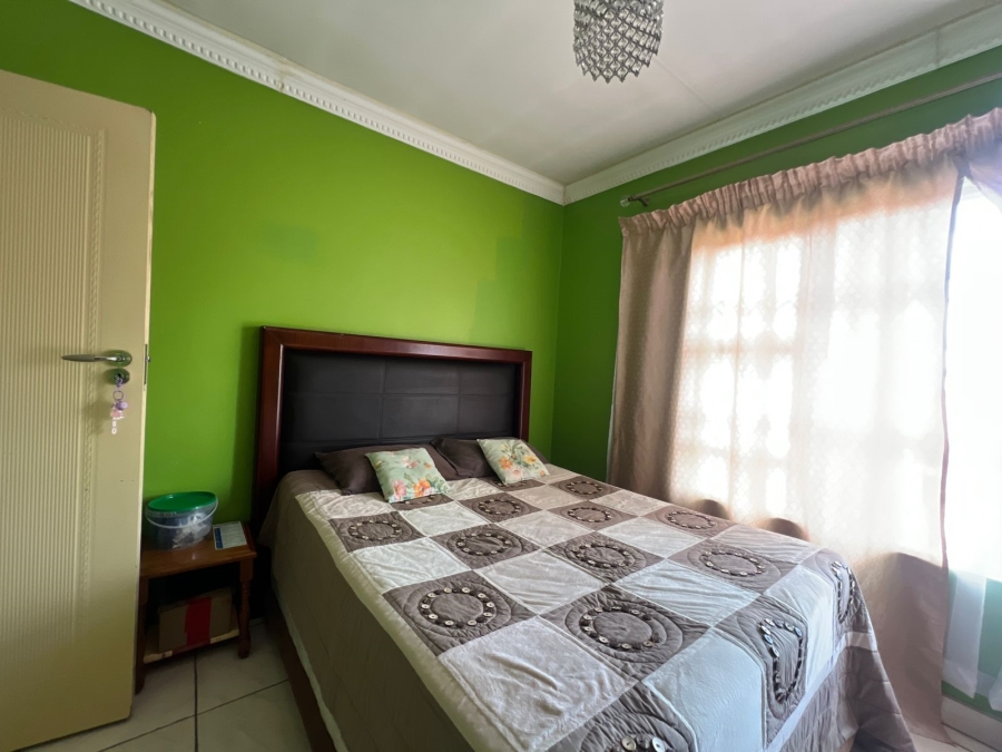 4 Bedroom Property for Sale in Waterkloof Ridge Gauteng