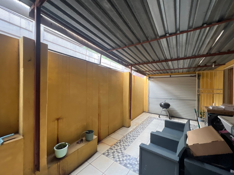 4 Bedroom Property for Sale in Waterkloof Ridge Gauteng