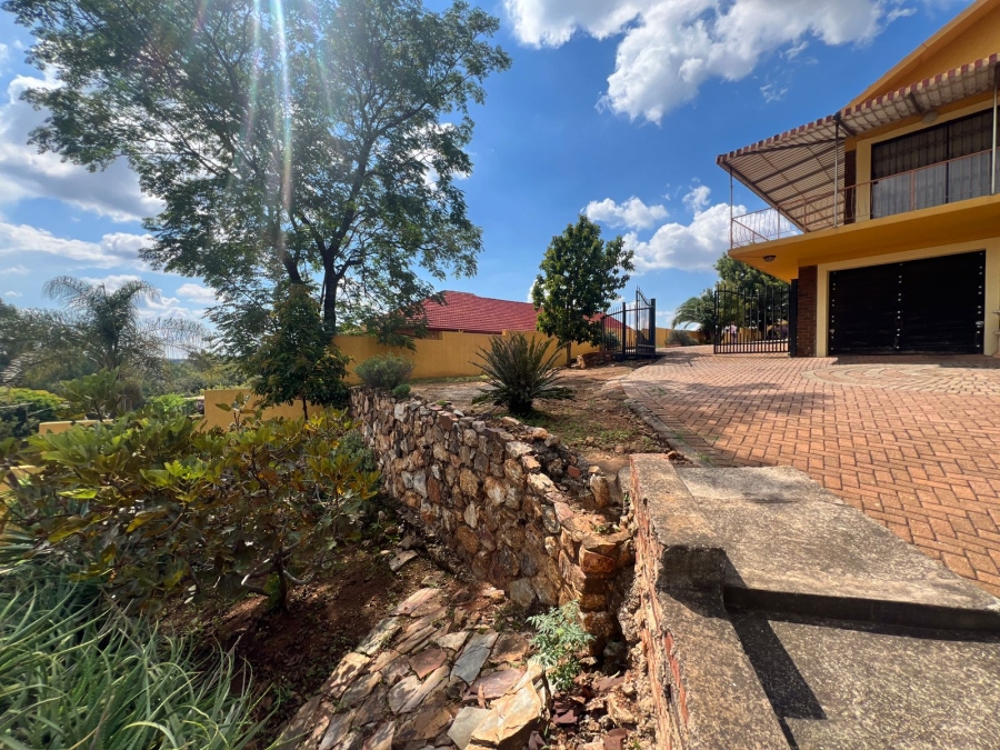 4 Bedroom Property for Sale in Waterkloof Ridge Gauteng