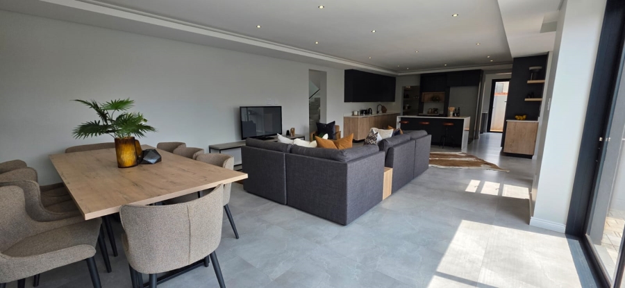 4 Bedroom Property for Sale in Fountainbrook Estate Gauteng