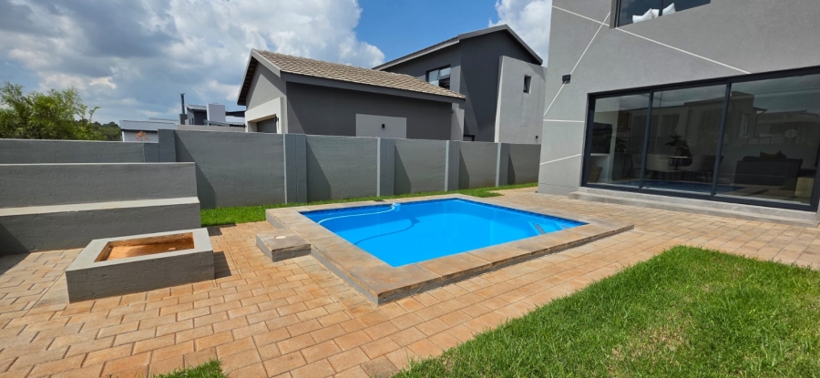 4 Bedroom Property for Sale in Fountainbrook Estate Gauteng