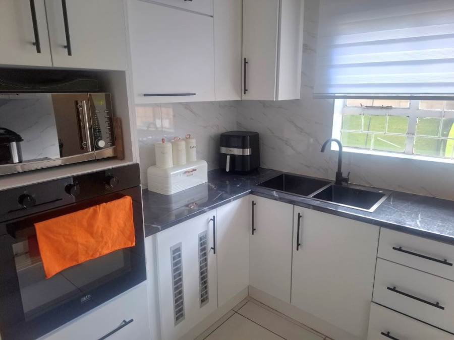 3 Bedroom Property for Sale in Glen Harvie Gauteng