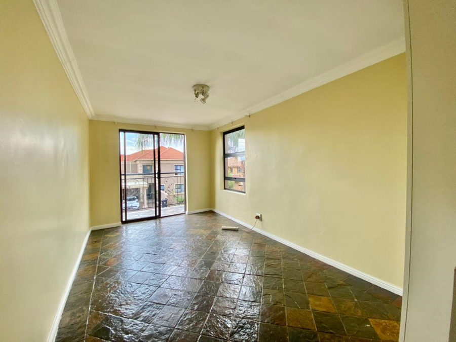 5 Bedroom Property for Sale in Amberfield Gauteng