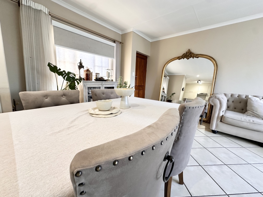 3 Bedroom Property for Sale in Thatchfield Estate Gauteng