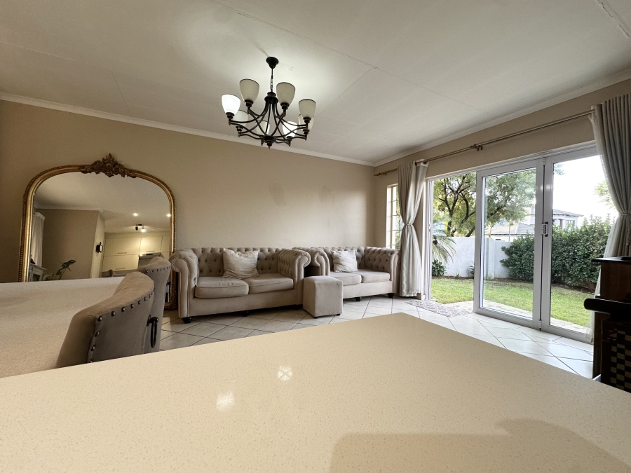 3 Bedroom Property for Sale in Thatchfield Estate Gauteng