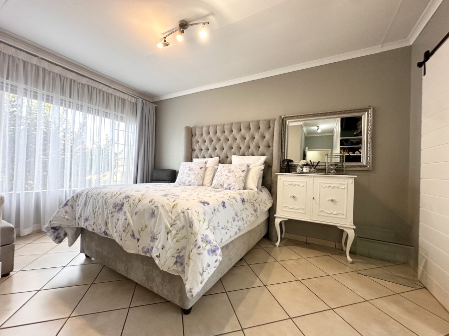 3 Bedroom Property for Sale in Thatchfield Estate Gauteng
