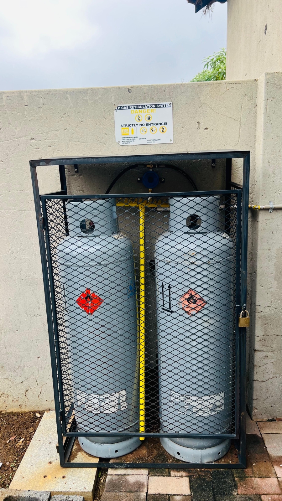 3 Bedroom Property for Sale in Thatchfield Estate Gauteng