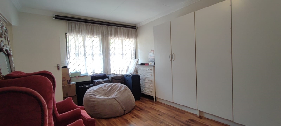 6 Bedroom Property for Sale in Eldoraigne Gauteng