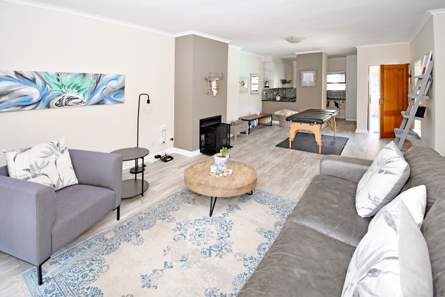 1 Bedroom Property for Sale in Atholl Gauteng