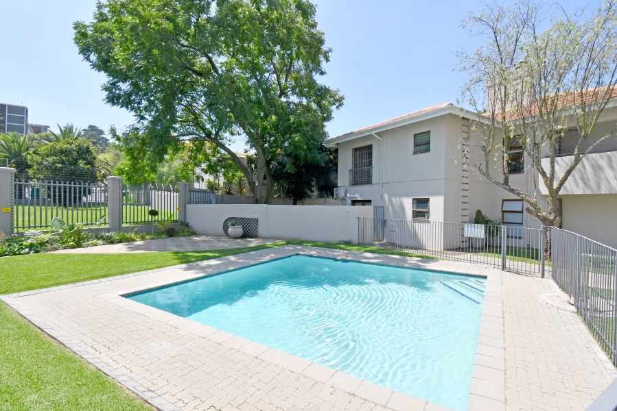 1 Bedroom Property for Sale in Atholl Gauteng