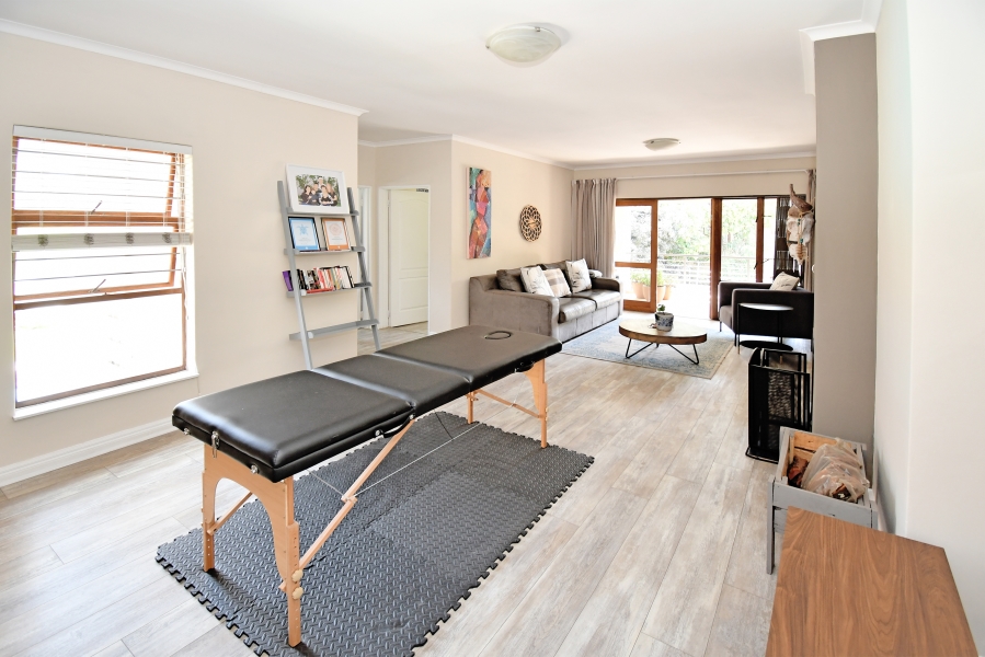 1 Bedroom Property for Sale in Atholl Gauteng