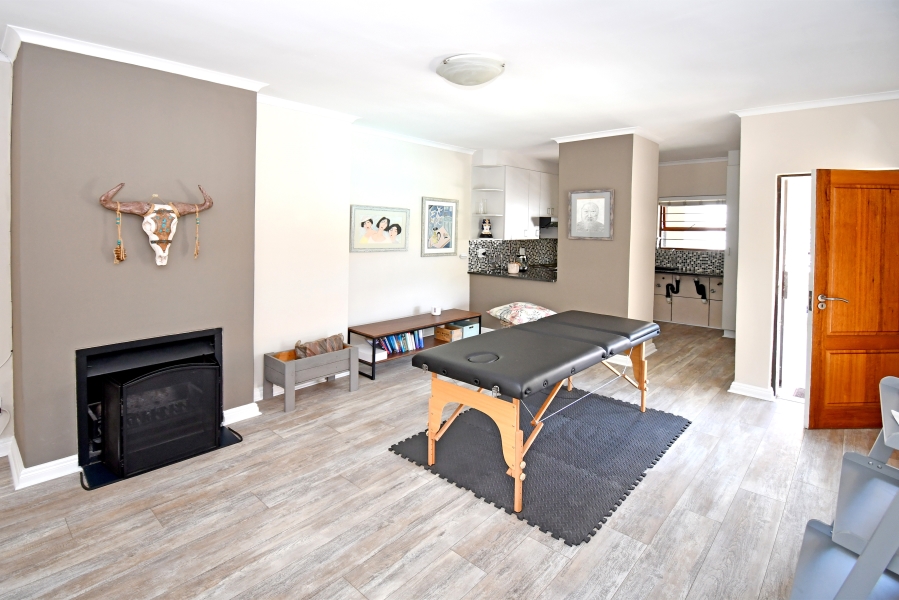 1 Bedroom Property for Sale in Atholl Gauteng