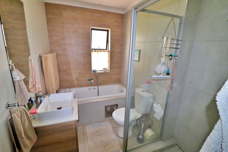 3 Bedroom Property for Sale in Modderfontein Gauteng