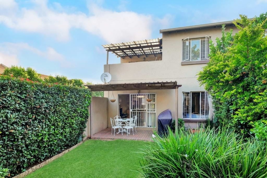 3 Bedroom Property for Sale in Greenstone Hill Gauteng