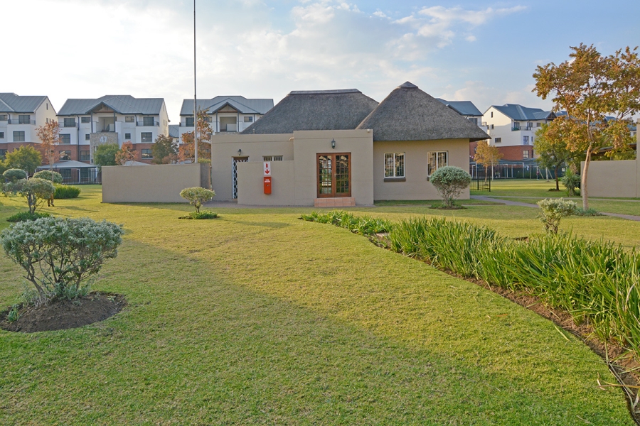 3 Bedroom Property for Sale in Greenstone Hill Gauteng