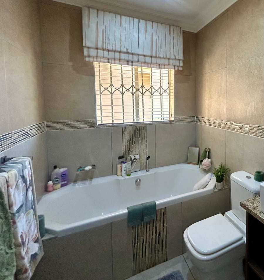 3 Bedroom Property for Sale in Sunair Park Gauteng