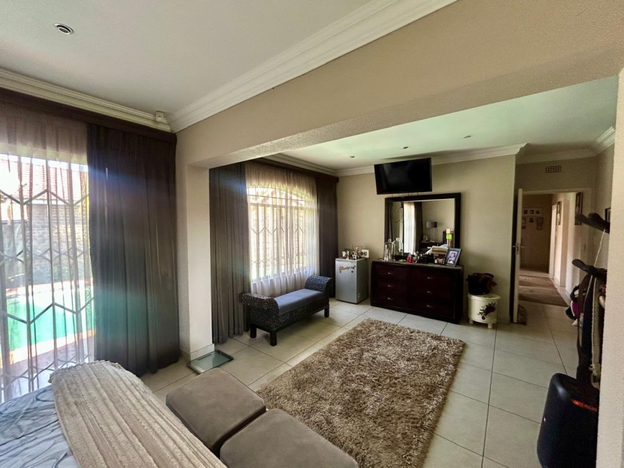 3 Bedroom Property for Sale in Sunair Park Gauteng