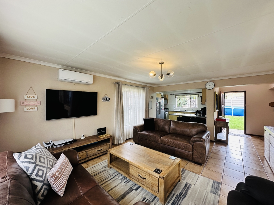 2 Bedroom Property for Sale in Kibler Park Gauteng