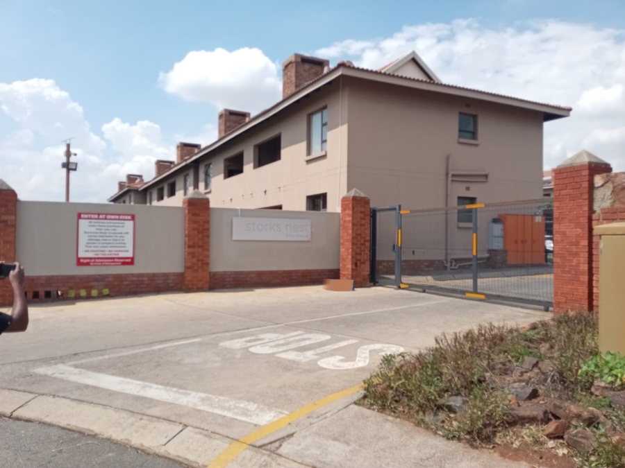2 Bedroom Property for Sale in Albertsdal Gauteng
