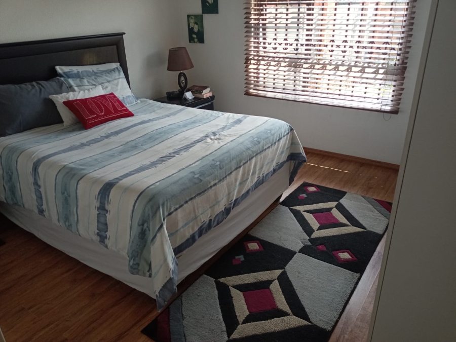 2 Bedroom Property for Sale in Albertsdal Gauteng