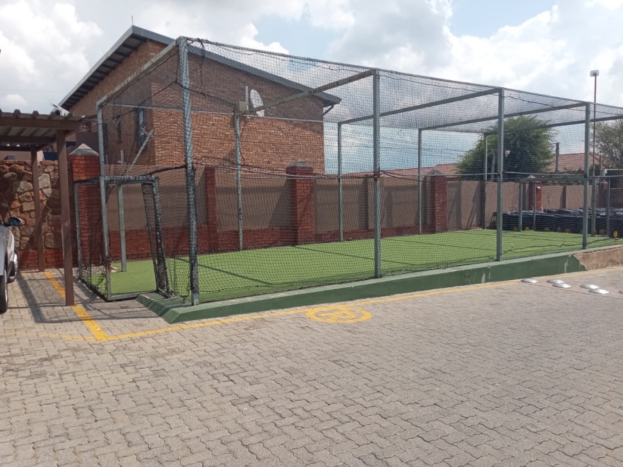 2 Bedroom Property for Sale in Albertsdal Gauteng