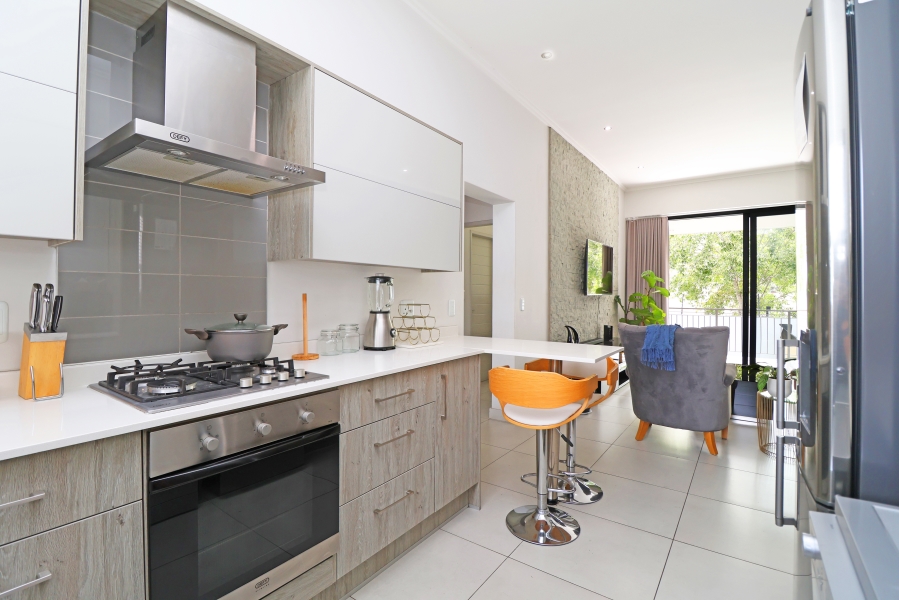 To Let 2 Bedroom Property for Rent in Broadacres Gauteng