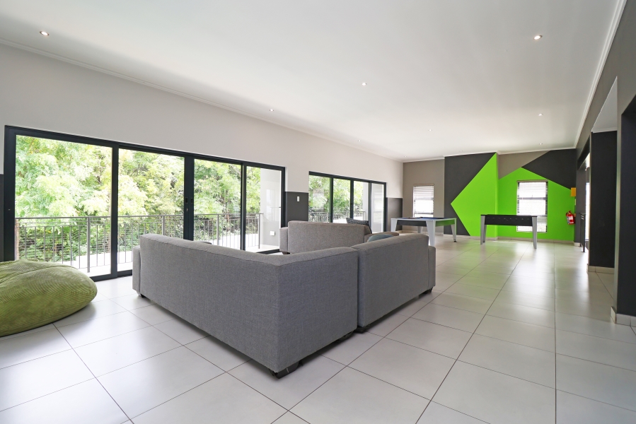 To Let 2 Bedroom Property for Rent in Broadacres Gauteng