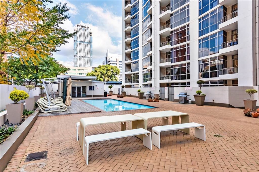 To Let 3 Bedroom Property for Rent in Sandown Gauteng