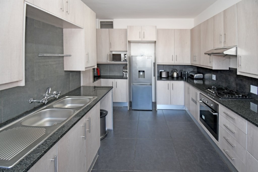 To Let 3 Bedroom Property for Rent in Craighall Park Gauteng