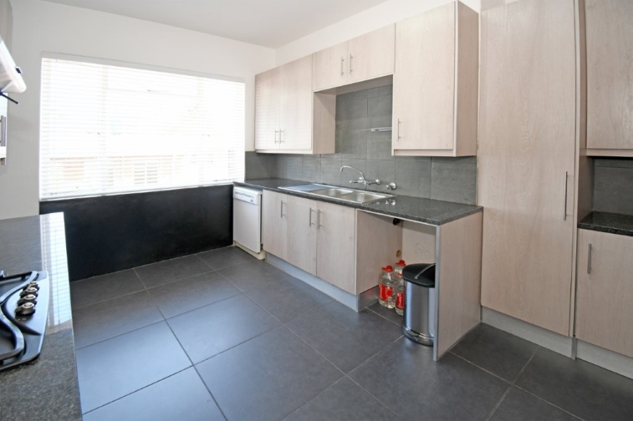 To Let 3 Bedroom Property for Rent in Craighall Park Gauteng