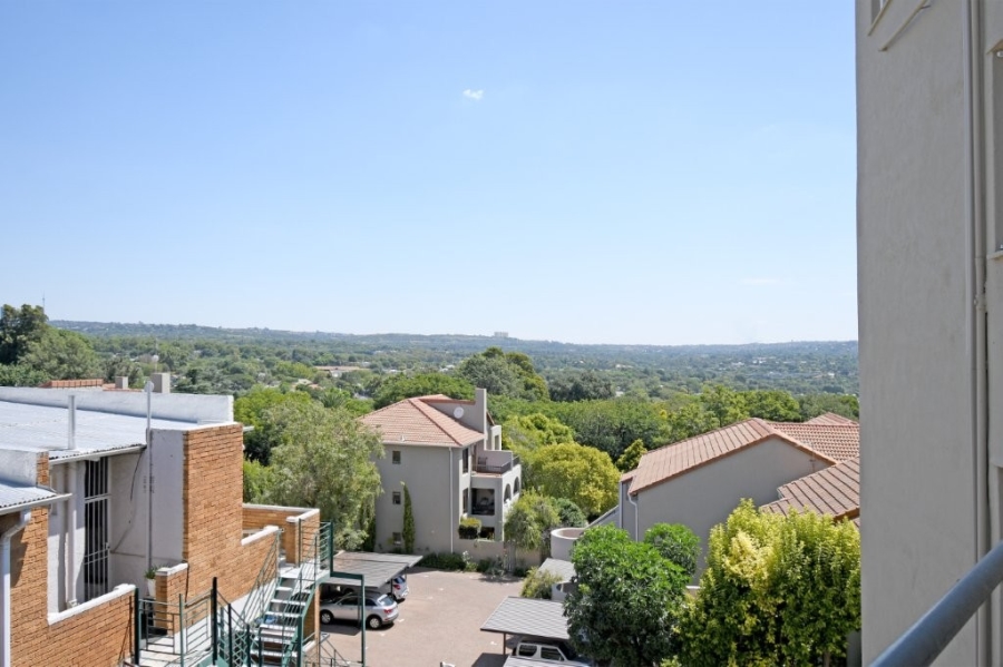 To Let 3 Bedroom Property for Rent in Craighall Park Gauteng