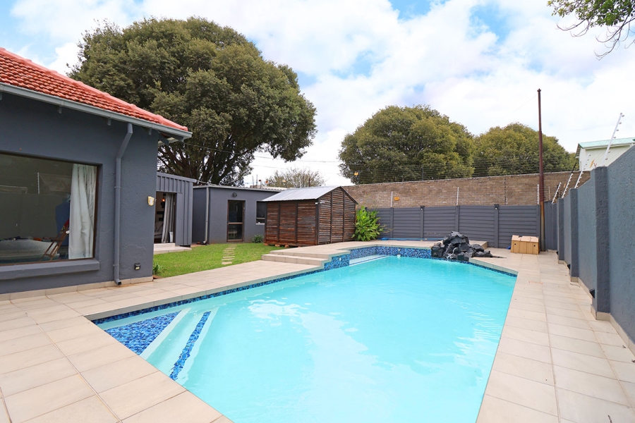 3 Bedroom Property for Sale in Highlands North Gauteng