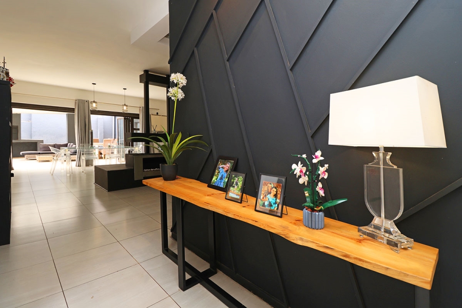 3 Bedroom Property for Sale in Highlands North Gauteng