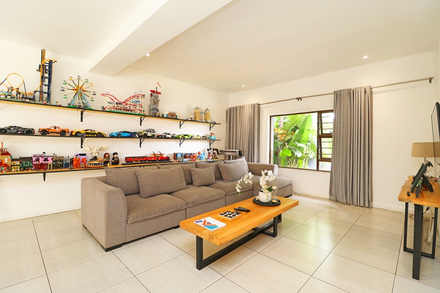 3 Bedroom Property for Sale in Highlands North Gauteng