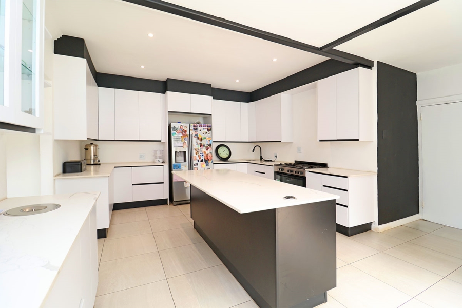 3 Bedroom Property for Sale in Highlands North Gauteng