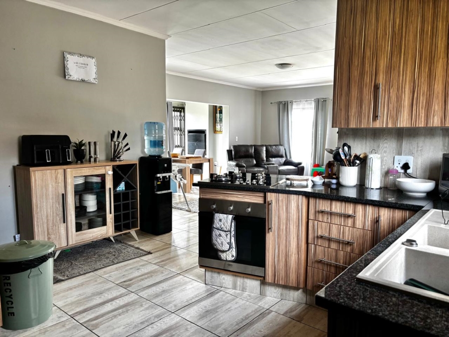 3 Bedroom Property for Sale in Sunair Park Gauteng