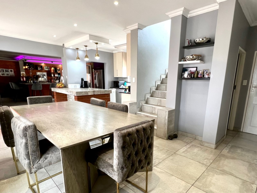 To Let 4 Bedroom Property for Rent in Equestria Gauteng