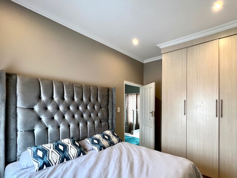 To Let 4 Bedroom Property for Rent in Equestria Gauteng