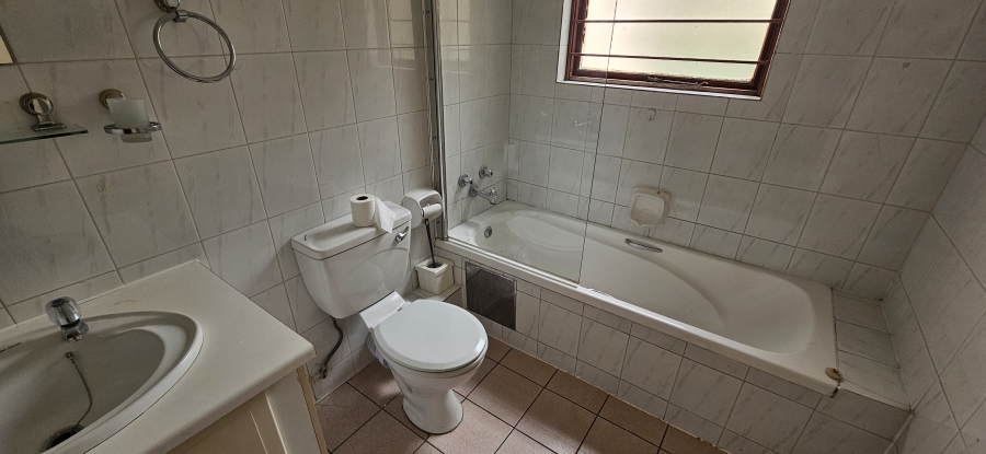 2 Bedroom Property for Sale in New Market Gauteng