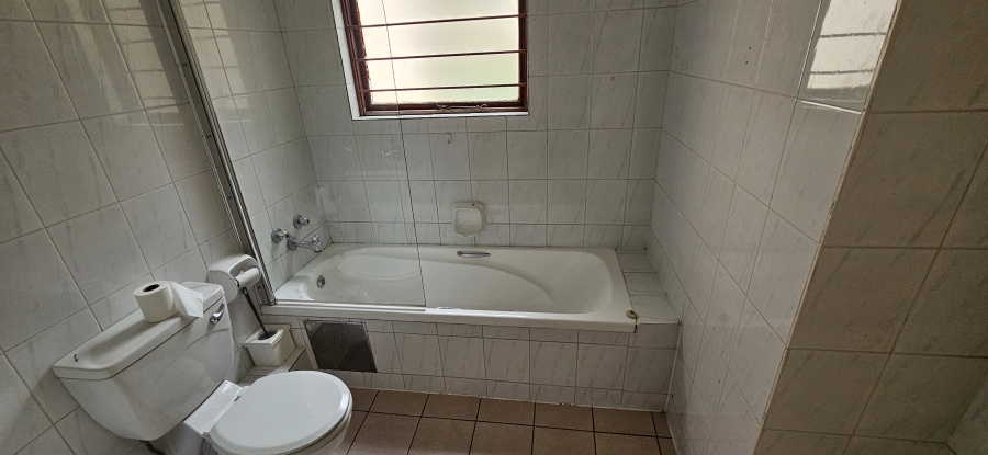 2 Bedroom Property for Sale in New Market Gauteng