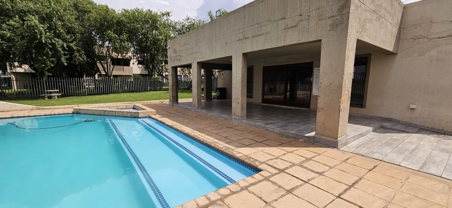 2 Bedroom Property for Sale in New Market Gauteng