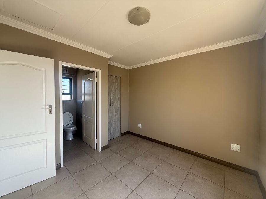 2 Bedroom Property for Sale in Amberfield Gauteng