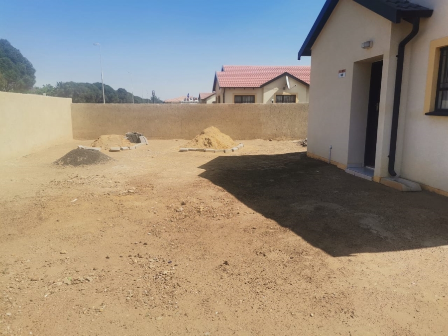 2 Bedroom Property for Sale in Vanderbijlpark CE 7 Gauteng