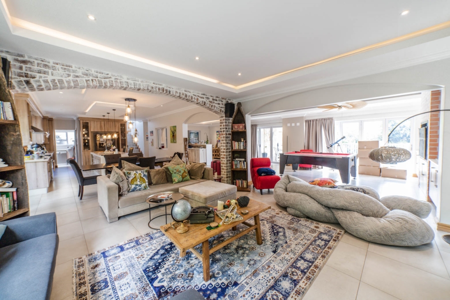 To Let 4 Bedroom Property for Rent in Helderfontein Estate Gauteng