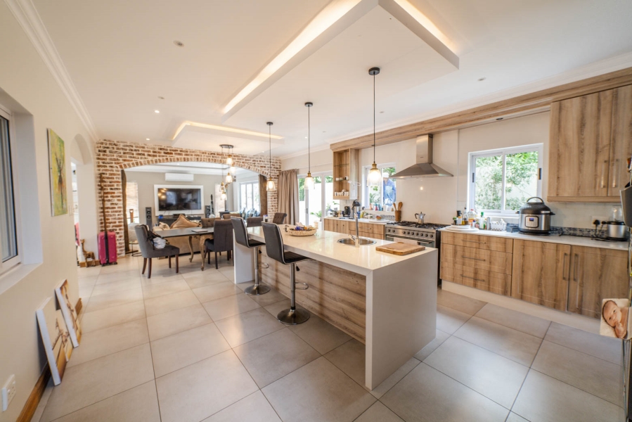 To Let 4 Bedroom Property for Rent in Helderfontein Estate Gauteng