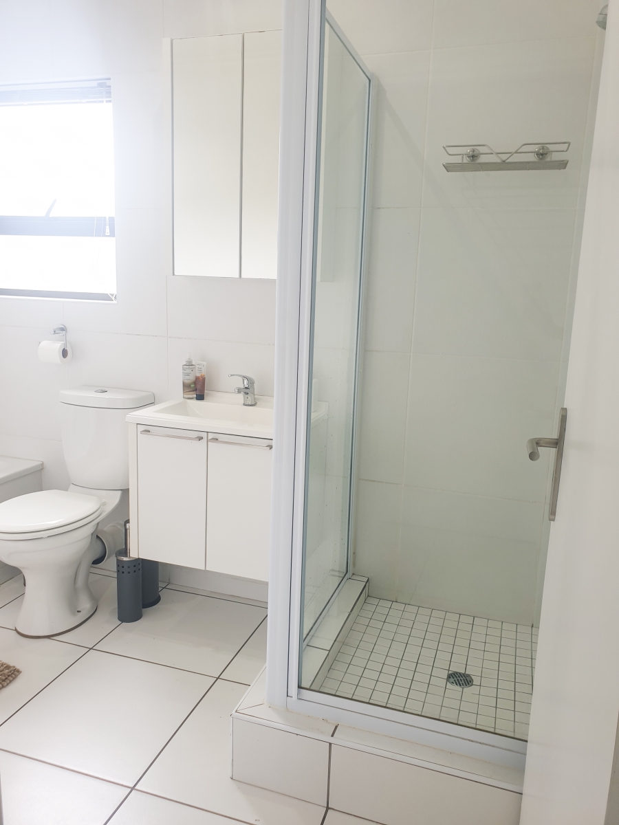 To Let 1 Bedroom Property for Rent in Fourways Gauteng