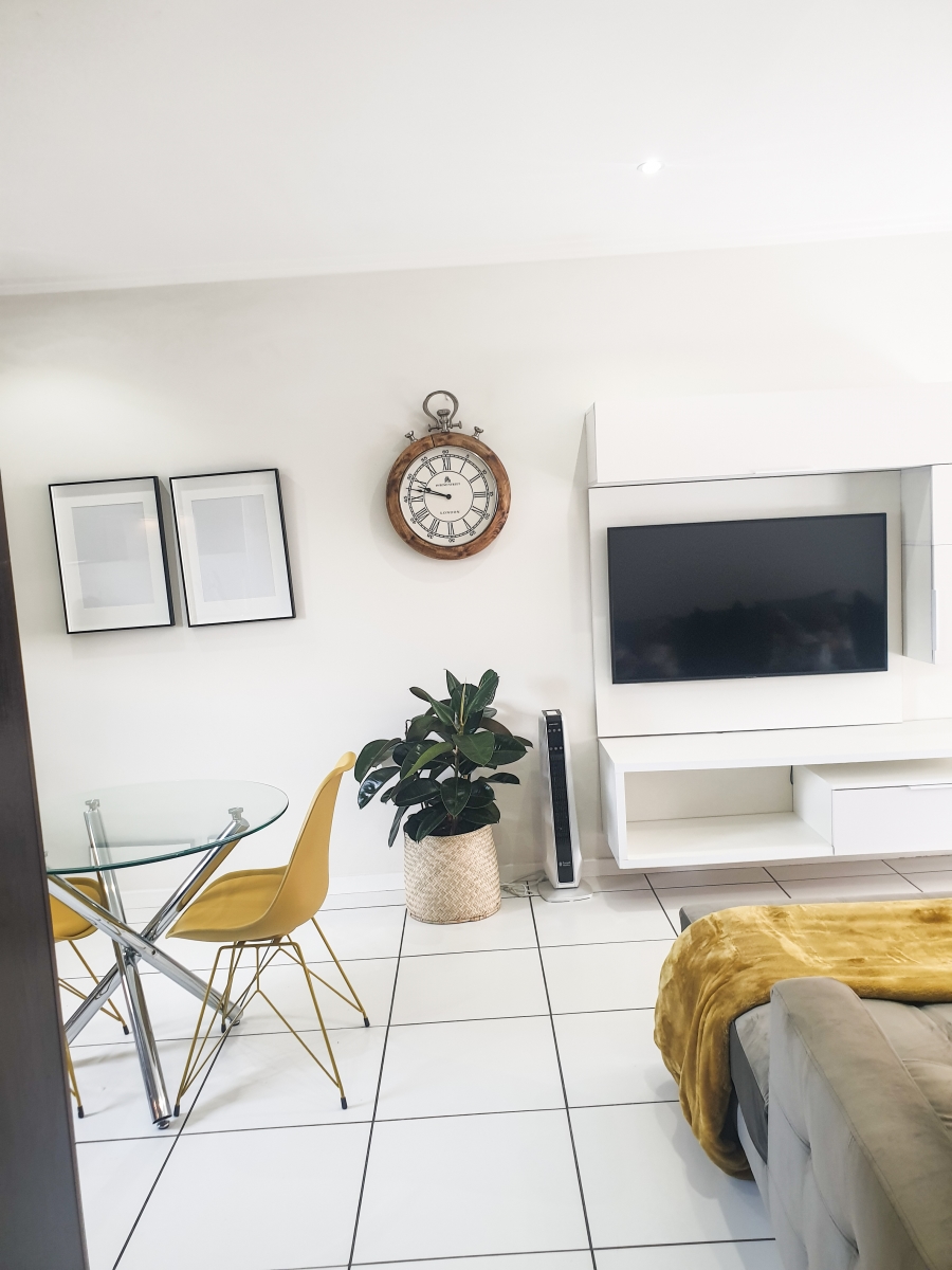 To Let 1 Bedroom Property for Rent in Fourways Gauteng